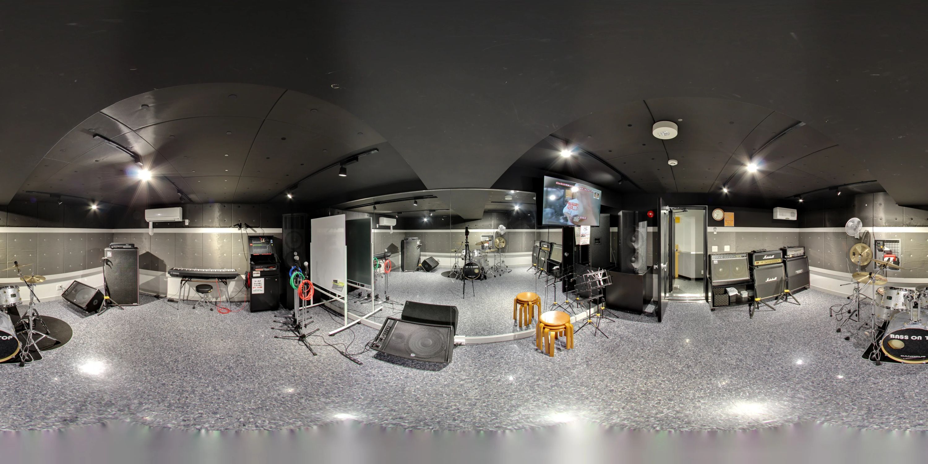 椿音楽教室 ギター BASS ON TOP 西宮甲東園店のサムネイル画像 3