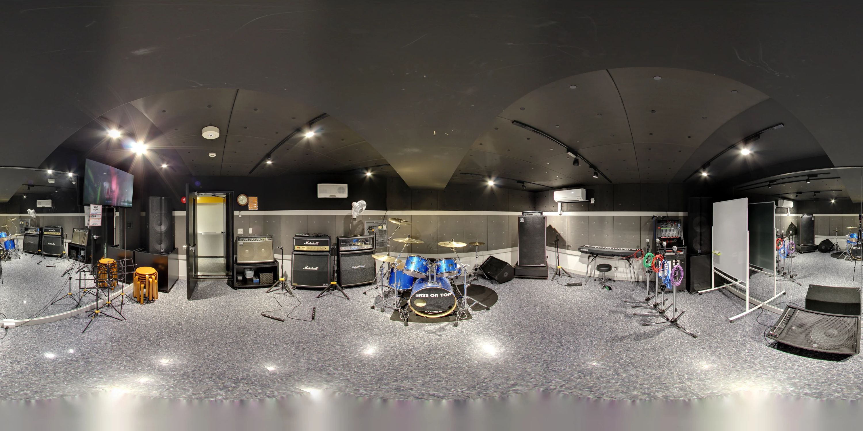 椿音楽教室 ギター BASS ON TOP 西宮甲東園店のサムネイル画像 5