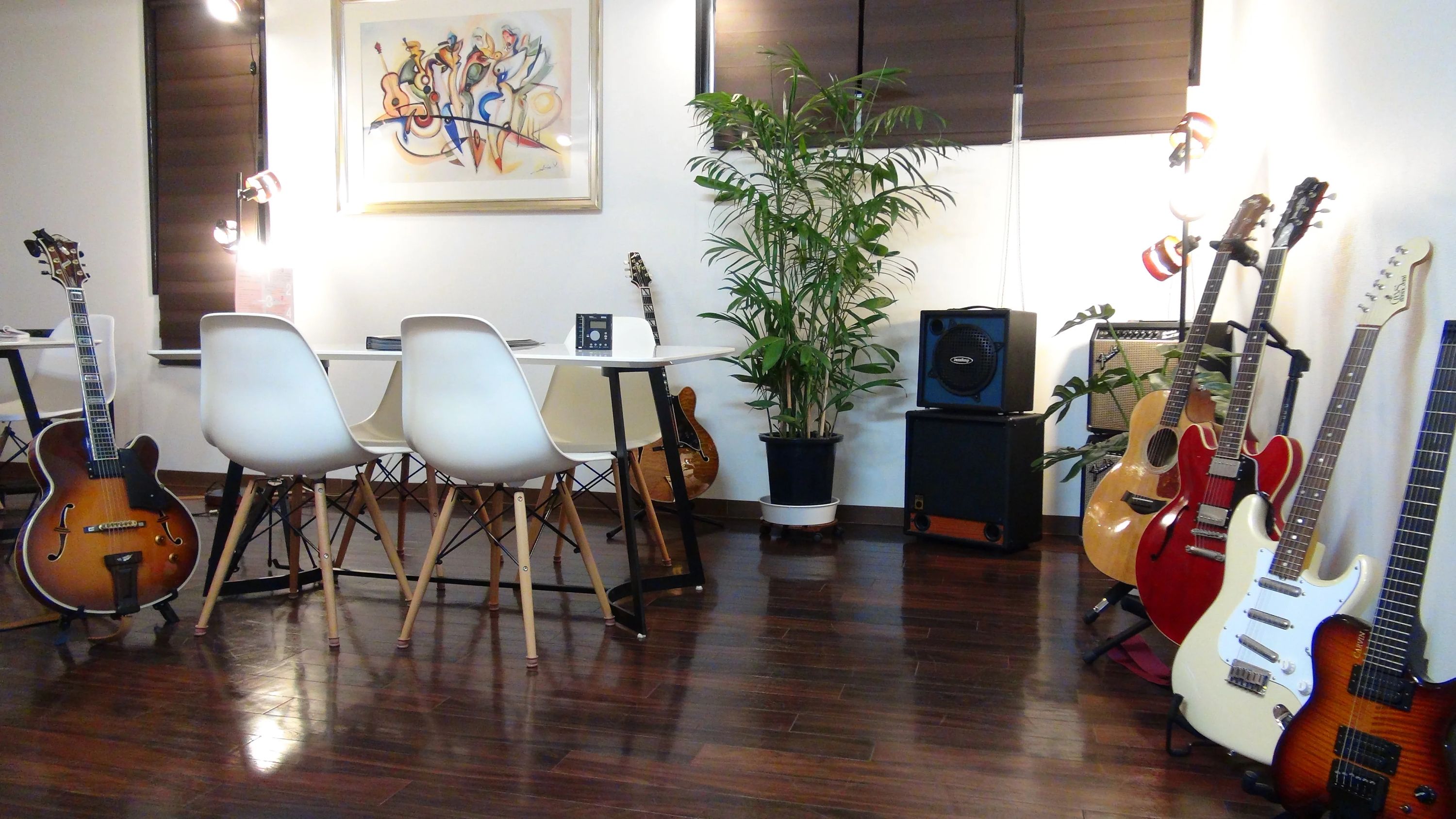 Mistletoe Music School ギター 北長狭通教室のサムネイル画像 3