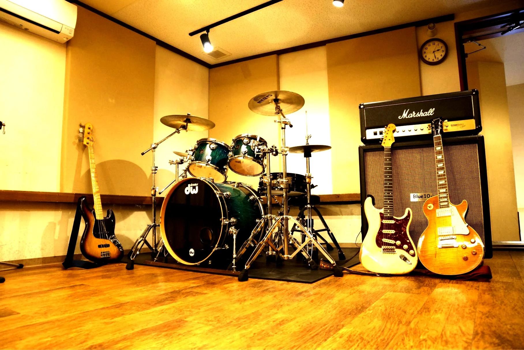 椿音楽教室 ギター Studio Hideaway六甲道店のメイン画像