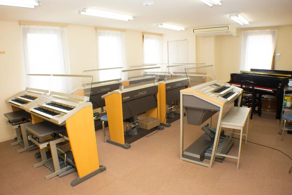 ヤマハ音楽教室 ギター ミュージックサロン夙川のサムネイル画像 4