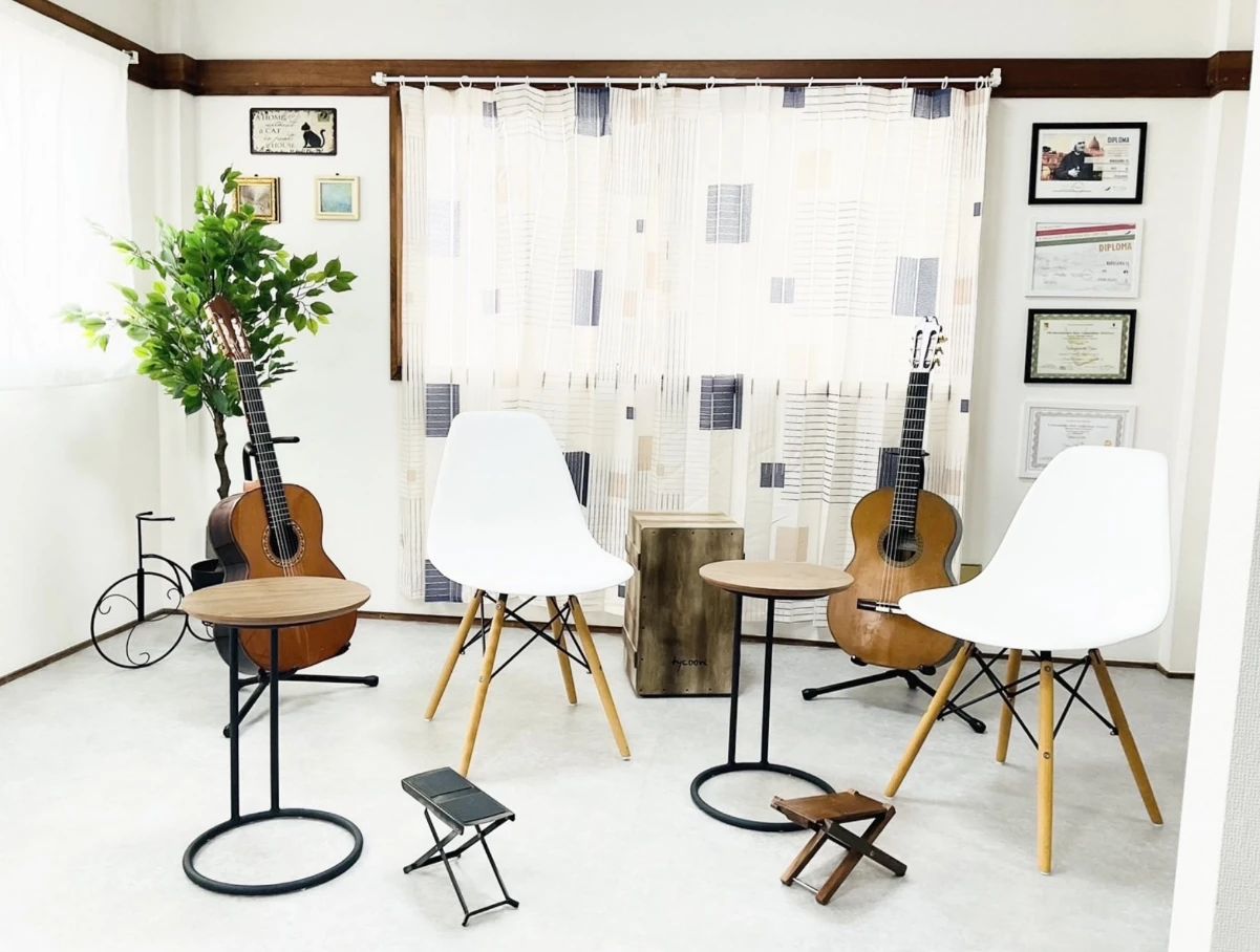 アルハンブラ・ギター教室 小浜教室のサムネイル画像 2