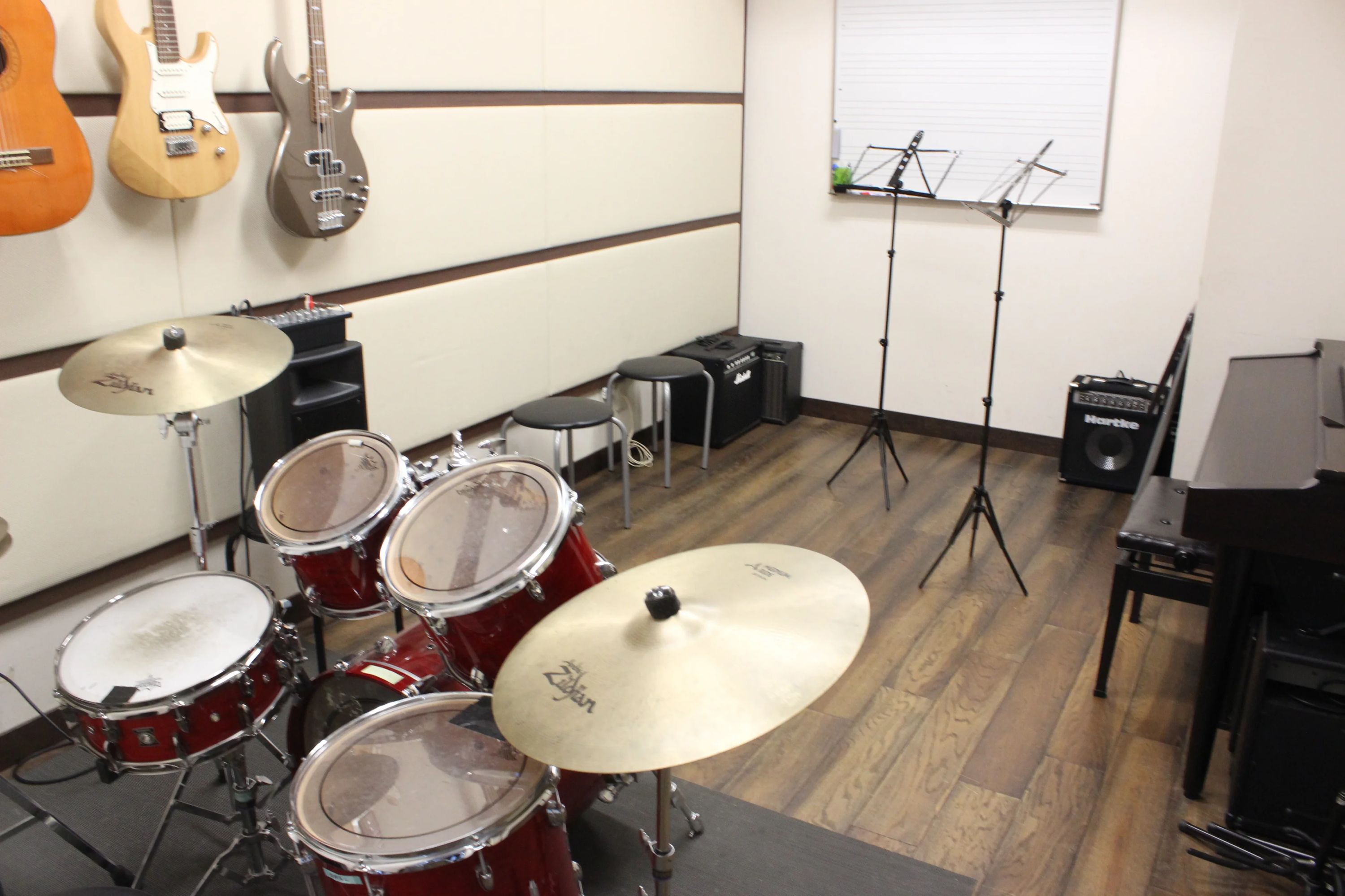 スガナミ楽器 ギター 西明石ミュージックセンターのメイン画像