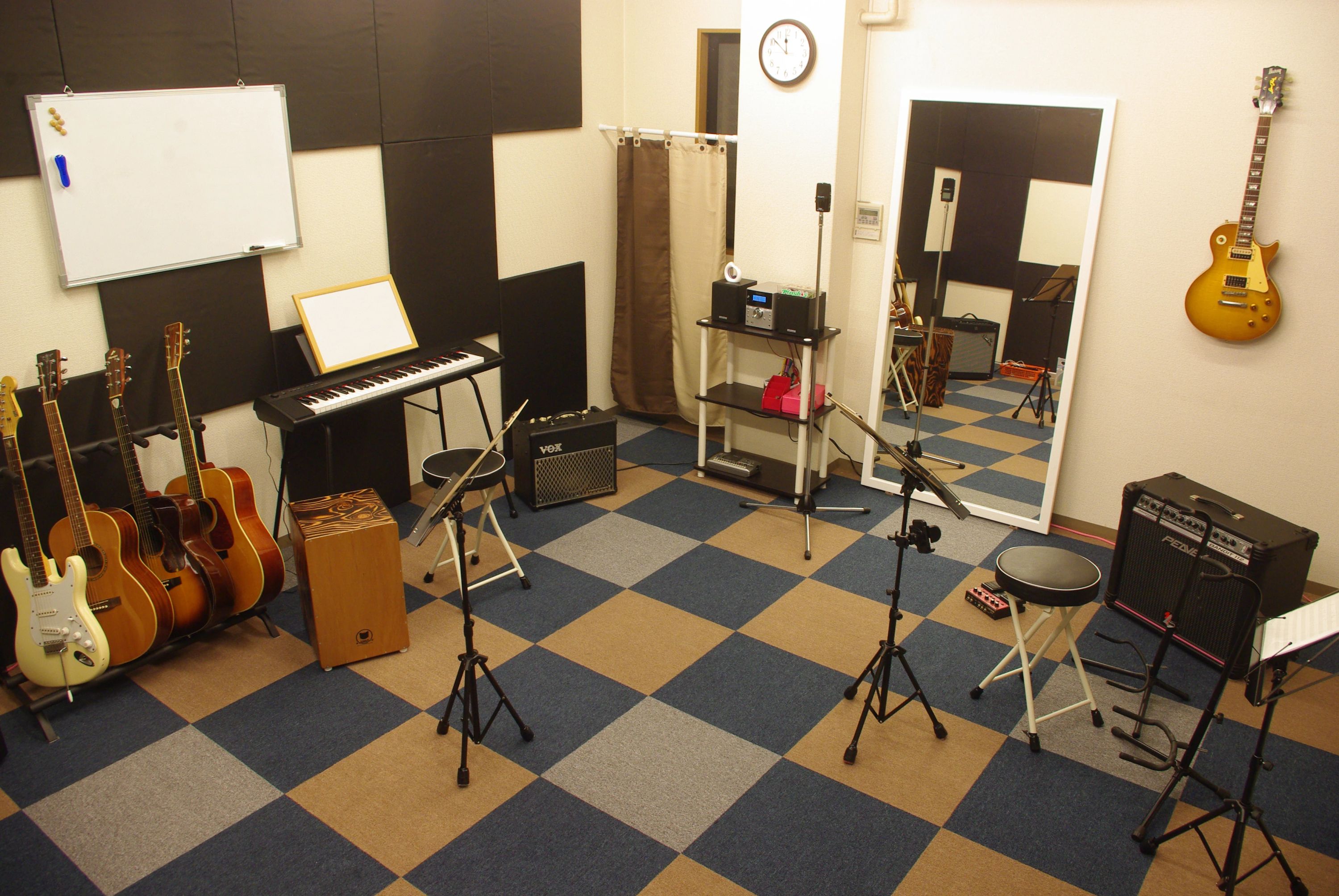 トライアードギタースクール 七条通間之町教室のサムネイル画像 3