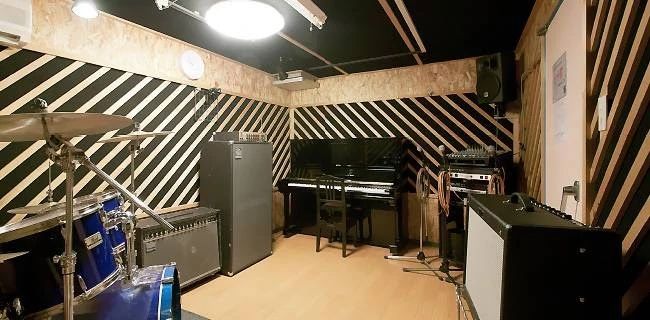 椿音楽教室 ギター スタジオラグ河原町店のサムネイル画像 5